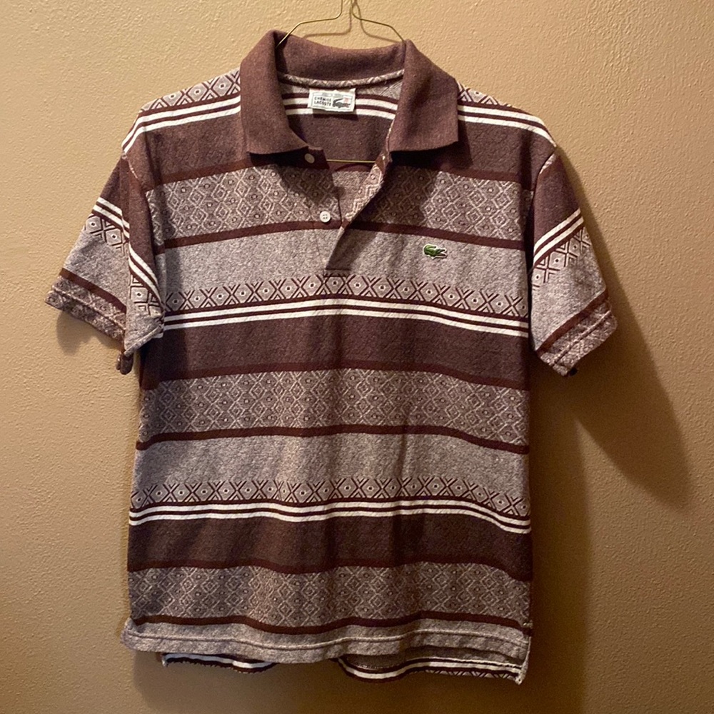 Lacoste men’s vintage short sleeve shirt. Brown and White.